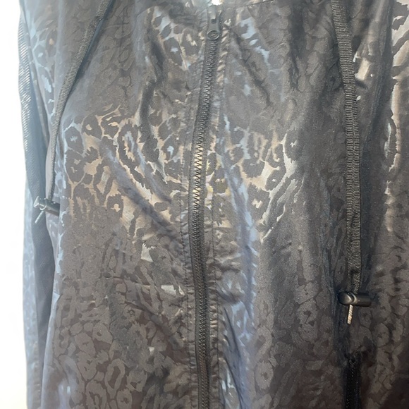 Zyia Active Black bomber jacket. Black Cheetah print. Windbreaker style. READ - Picture 5 of 16